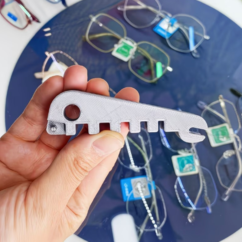 Multi Tool Plier - Многофункциональный портативный ключ для регулировки очков,